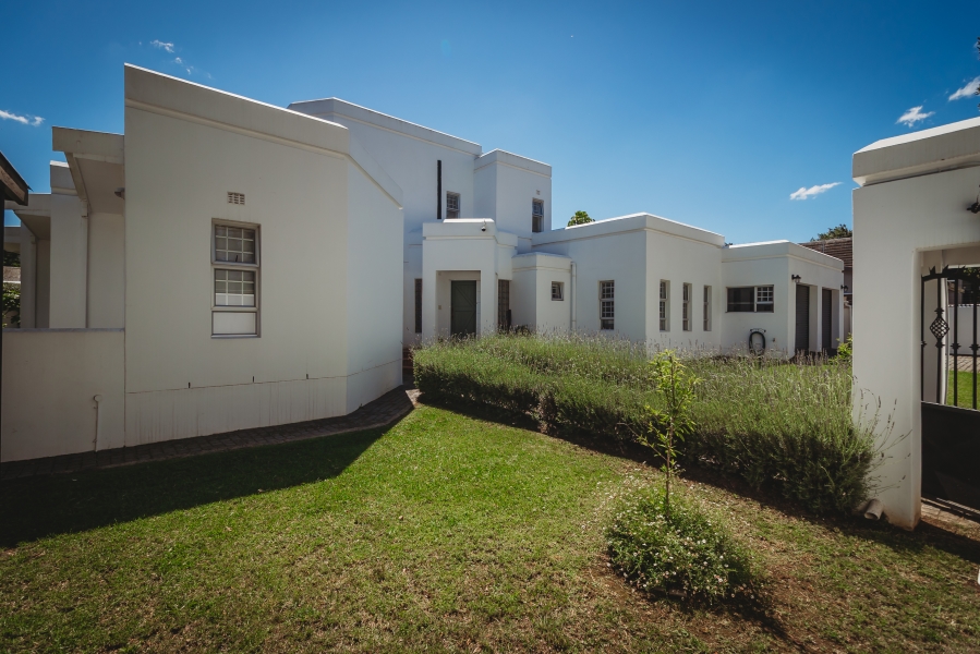 4 Bedroom Property for Sale in Heatherlands Western Cape